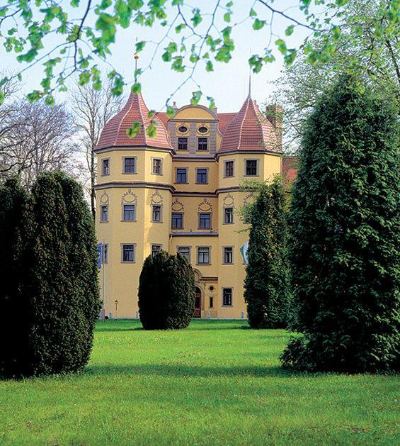 Schlosshotel Althoernitz Bertsdorf Exterior photo