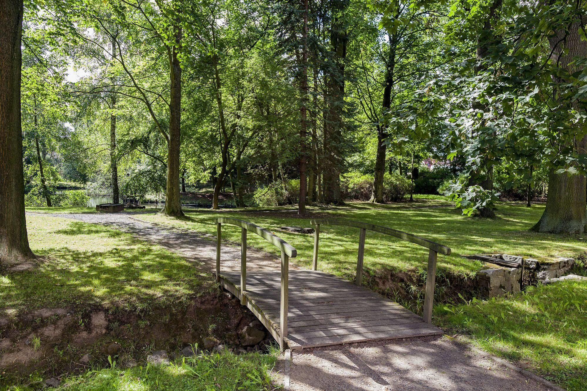 Schlosshotel Althoernitz Bertsdorf Exterior photo